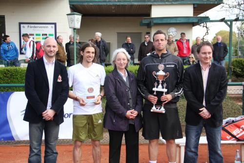 2013_hstv_8_20151006_1321812885